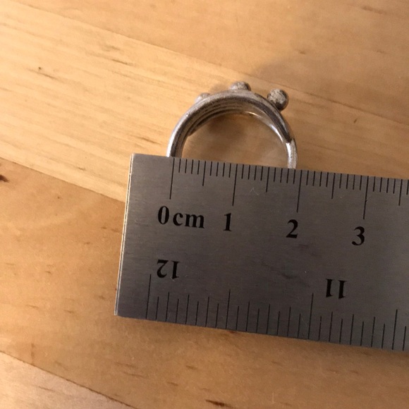 Silver ring - Picture 6 of 6